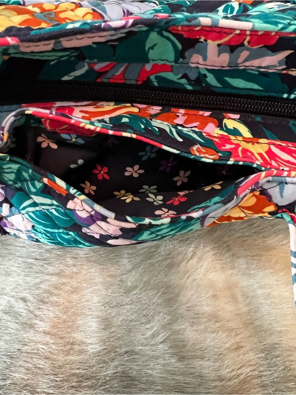 VERA BRADLEY Happy Blooms Villager Tote Floral Orange Navy Green Quilted Zip Top